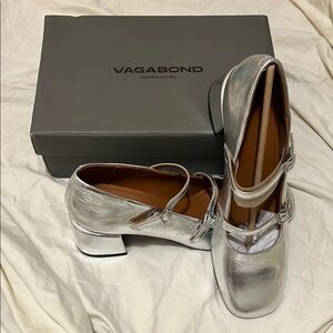Vagabond Metallic Silver Heels